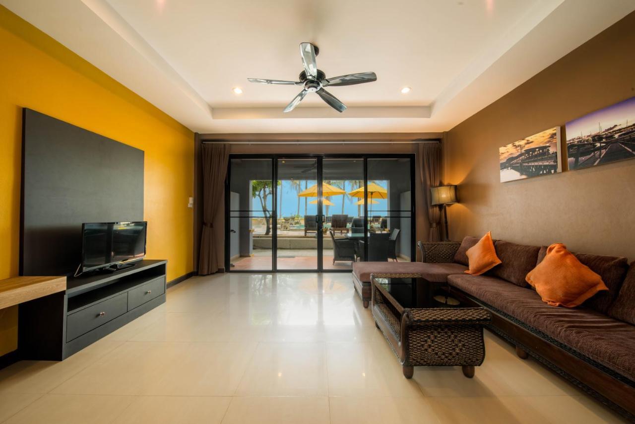 Kamala Beachfront Apartment Exterior photo